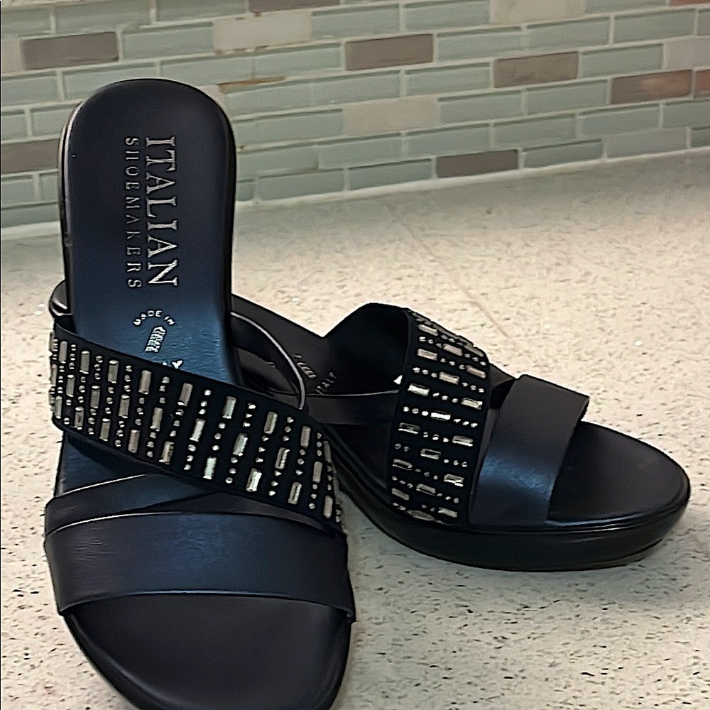 ON HOLD Navy blue Italian Shoemakers wedge slide sandals